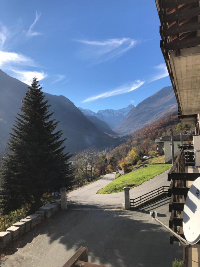 Ferienwohnung Residenza Maria Ala di Stura Exterior foto